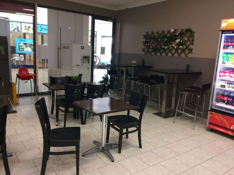 Icon Takeaway & Cafe - NT Tourism 0