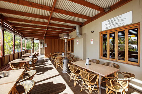 Oxenford Tavern - NT Tourism 0