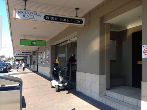 Regents Park Hotel - NT Tourism 0