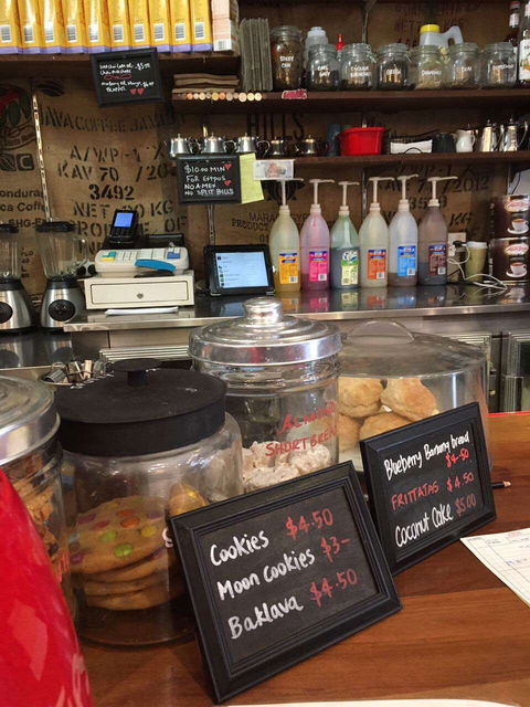 Vee's Cafe - NT Tourism 0