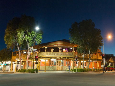 Union Club Hotel Bistro And Steakhouse - NT Tourism 0