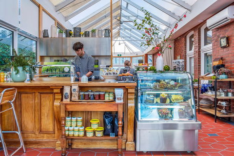 Cygnet Old Bank Cafe - Accommodation NT 1