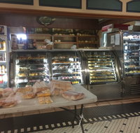 Golden Crust Hot Bread - Accommodation NT