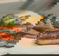 The Urvin's Bistro - Accommodation NT