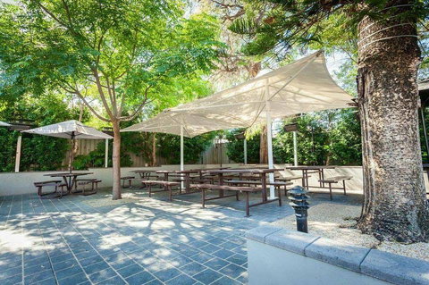 Oatley Hotel - NT Tourism 0