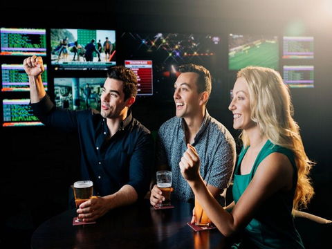 Steelers Leagues Club - Accommodation NT 1