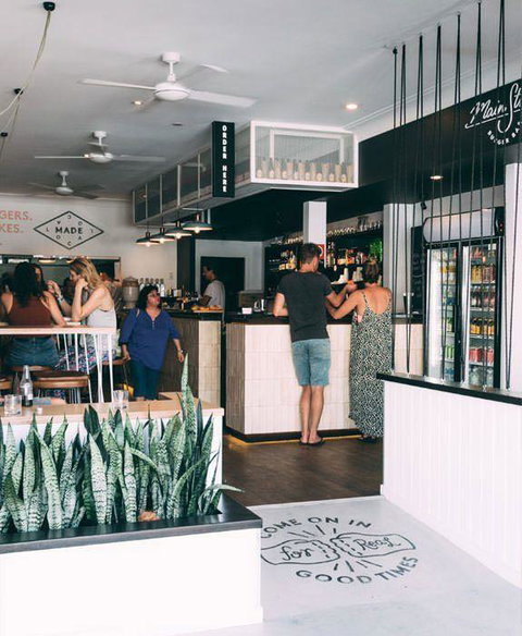 Izzy's Restaurant - NT Tourism 4