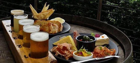 Long Road Bistro - Accommodation NT 1