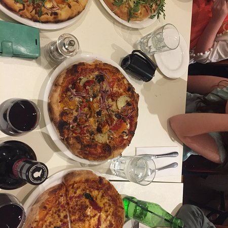Gennaro's Pizza Restaurant - NT Tourism 0
