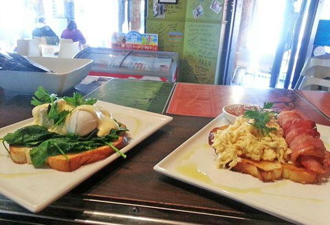 Agatha's Licensed Cafe - Accommodation NT 7