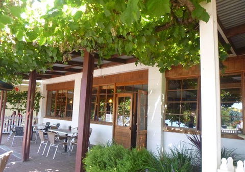 Lyndoch Bakery & Restaurant - NT Tourism 5