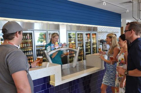 Beach House Hotel - NT Tourism 2