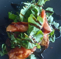 Little Red Providore - Accommodation NT