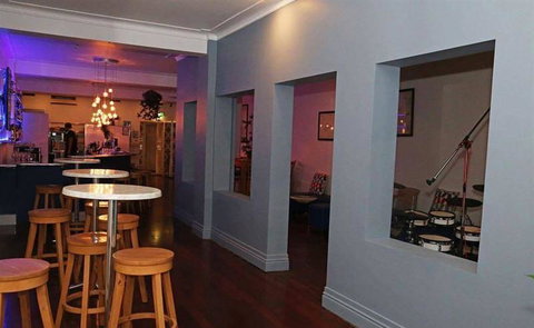 Bluebottle Bar + Kitchen - Accommodation NT 6