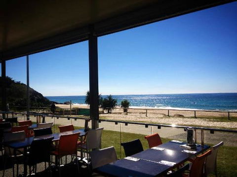 North Burleigh Surf Life Saving Club - NT Tourism 0