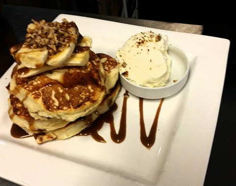 Essence Cafe On The Boulevard - Accommodation NT 2