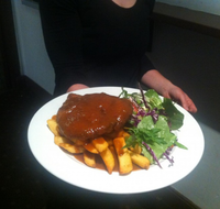 Commonwealth Hotel - Accommodation NT