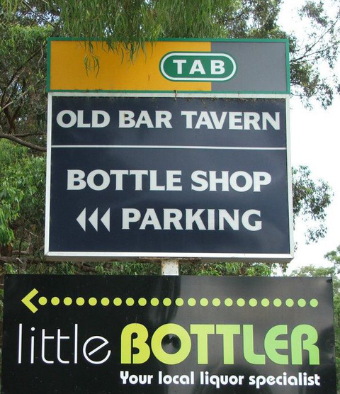 Old Bar Tavern - NT Tourism 0