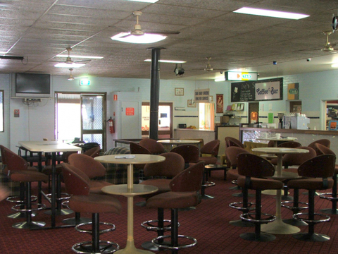Old Bar Tavern - NT Tourism 3