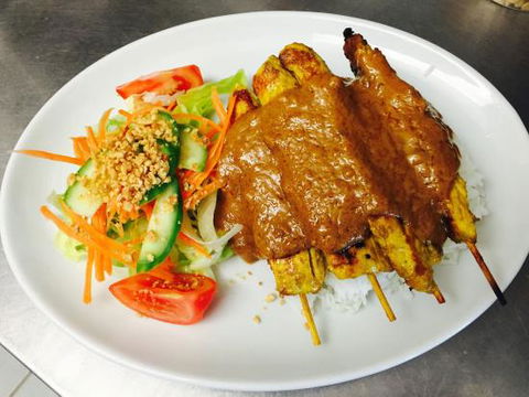 Chang Thai At The Entrance - NT Tourism 0