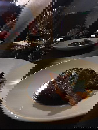 The Willow Tree Hotel - NT Tourism 0