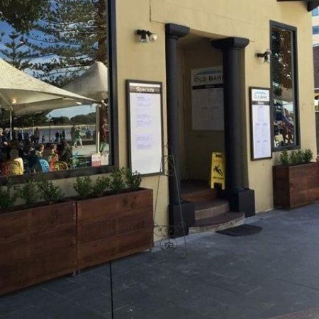 The Old Bank Cafe & Restaurant - NT Tourism 0