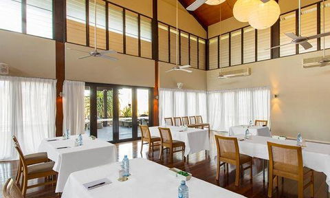 The Deck Poolside Bar & Restaurant - NT Tourism 11