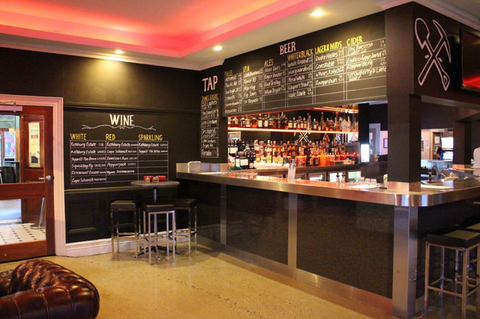 Molly Malones Irish Pub - Accommodation NT 3