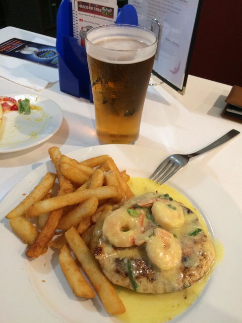 The Mahogany Bar And Grill - NT Tourism 4
