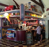 Cruzin' in the 50's Diner - NT Tourism