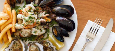 Voro Restaurant And Pizzeria - NT Tourism 1
