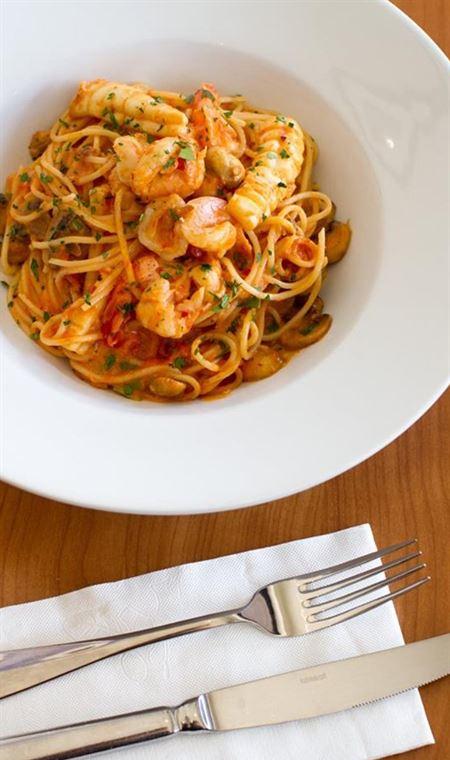 Voro Restaurant And Pizzeria - NT Tourism 4