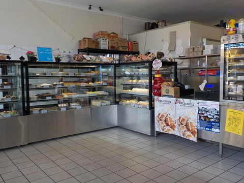 Avon Valley French Hot Bread - NT Tourism 0