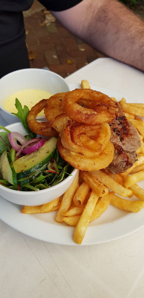 Mundaring Weir Hotel Restaurant - NT Tourism 5