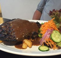 Plough and Harrow Pub and Restaurant - NT Tourism