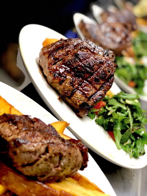 The Avenue Cafe & Restaurant - Accommodation NT 1