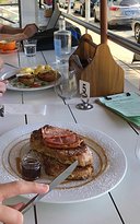Le Cafe Enchante - NT Tourism 2