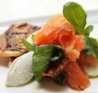 Sails Beach Restaurant - Accommodation NT