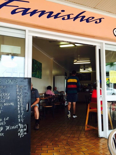 Famishes Cafeteria - Accommodation NT 4