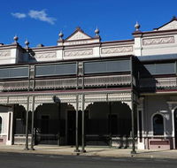 Warwick Hotel - NT Tourism