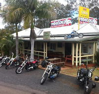 Apple Tree Creek Hotel