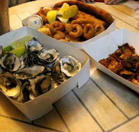 Noosa Harbour Fish Market - NT Tourism