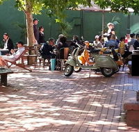 Alleycat Cafe - Accommodation NT