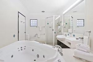 The Coffee House Apartments & Bistro - Accommodation NT 7