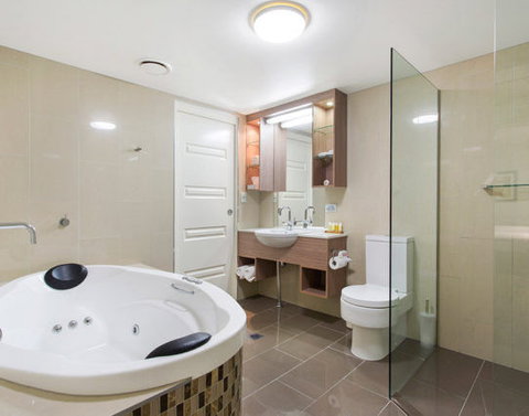 CBD Executive Apartments - Accommodation NT 10