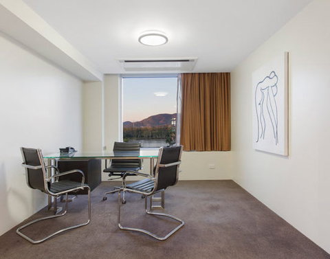 CBD Executive Apartments - Accommodation NT 11