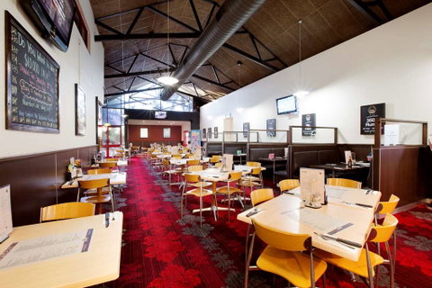 Glenmore Tavern - Accommodation NT 3