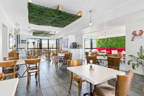 The Stirling Hotel Rockhampton - Accommodation NT 6