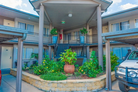 The Stirling Hotel Rockhampton - Accommodation NT 10