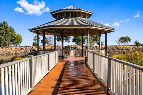Quality Suites Point Cook Seasons 5 - Accommodation NT 3